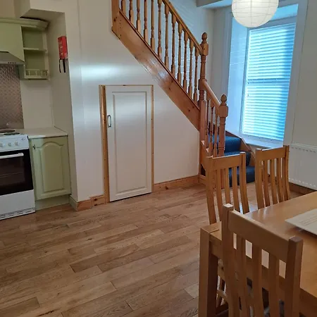 Townhouse بيت للعطل *